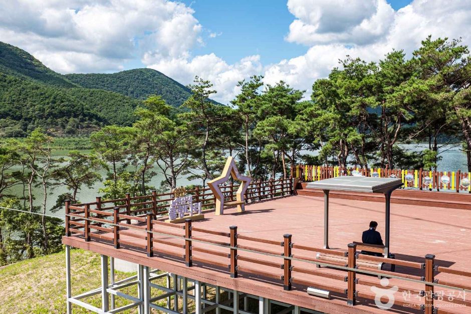 보현산댐 출렁다리 여행 추천 - 메고지고 보현산댐 출렁다리 여행 추천 - 메고지고