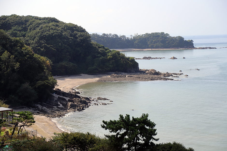 영흥도 몽돌해변 여행 추천 - 메고지고 영흥도 몽돌해변 여행 추천 - 메고지고