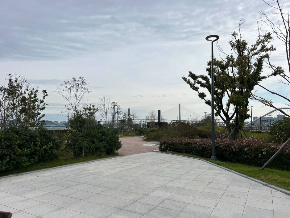 부산북항 친수공원 여행 추천 - 메고지고 부산북항 친수공원 여행 추천 - 메고지고