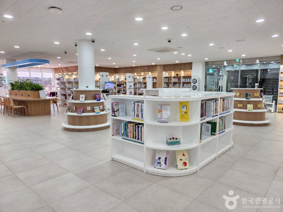 태장도서관 여행 추천 - 메고지고 태장도서관 여행 추천 - 메고지고