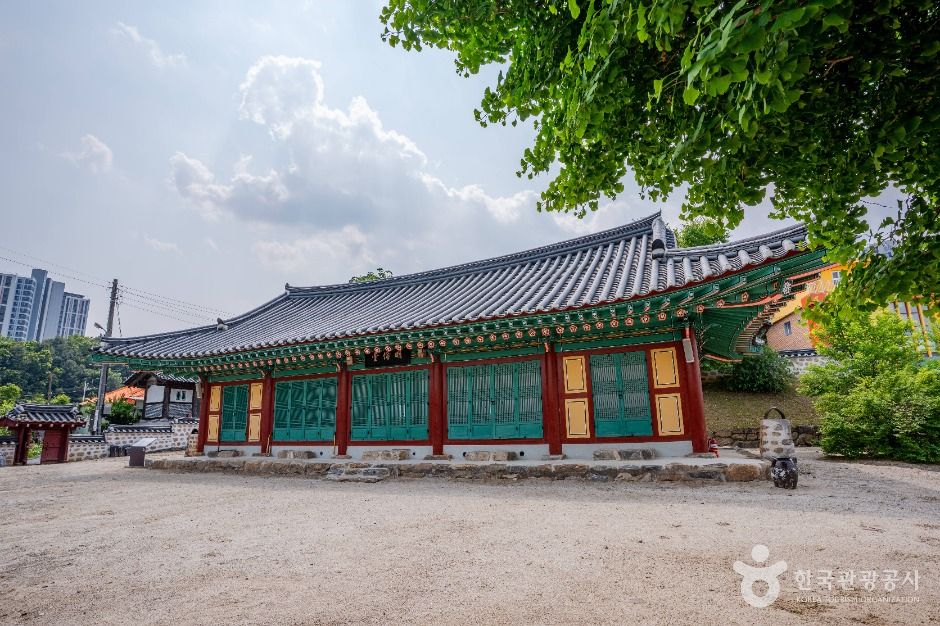 가평향교 여행 추천 - 메고지고 가평향교 여행 추천 - 메고지고