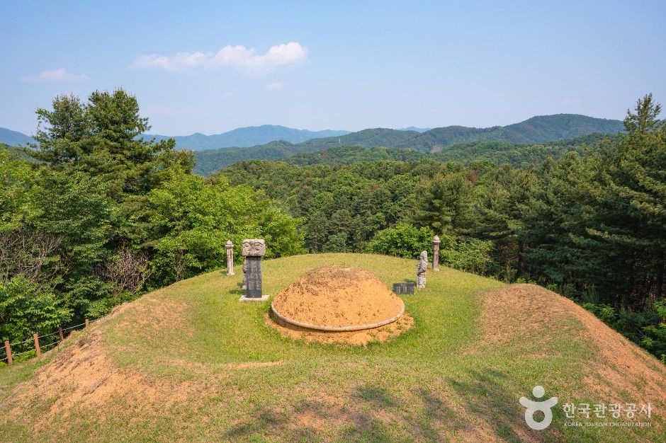 이방실장군묘 여행 추천 - 메고지고 이방실장군묘 여행 추천 - 메고지고