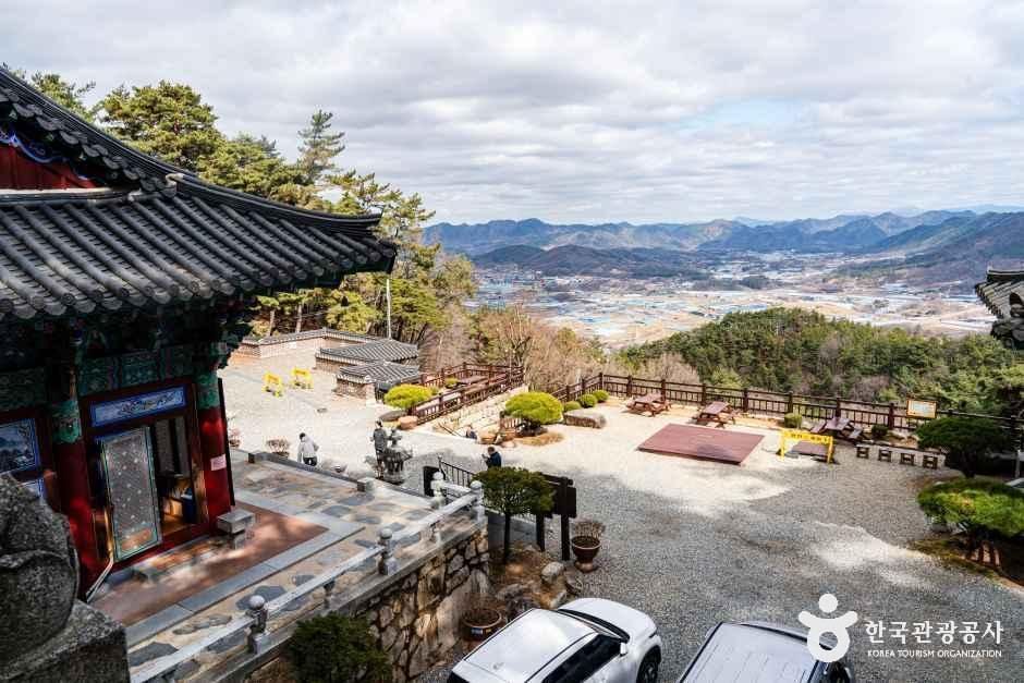 용암사(옥천) 여행 추천 - 메고지고 용암사(옥천) 여행 추천 - 메고지고