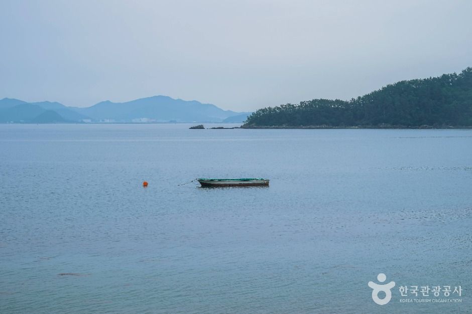 구영해수욕장 여행 추천 - 메고지고 구영해수욕장 여행 추천 - 메고지고