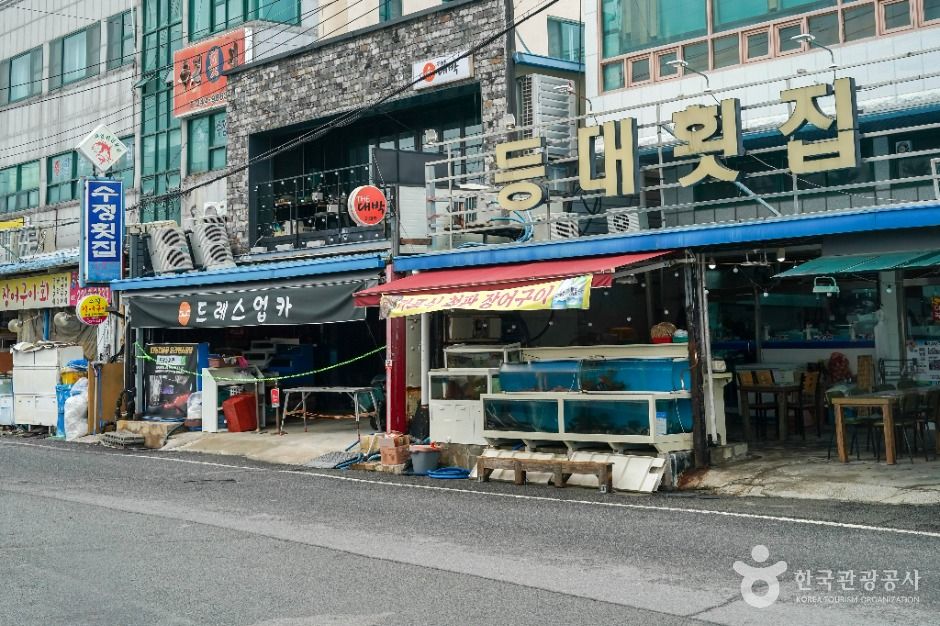 장어구이거리 여행 추천 - 메고지고 장어구이거리 여행 추천 - 메고지고