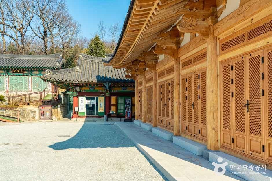 봉국사(성남) 여행 추천 - 메고지고 봉국사(성남) 여행 추천 - 메고지고