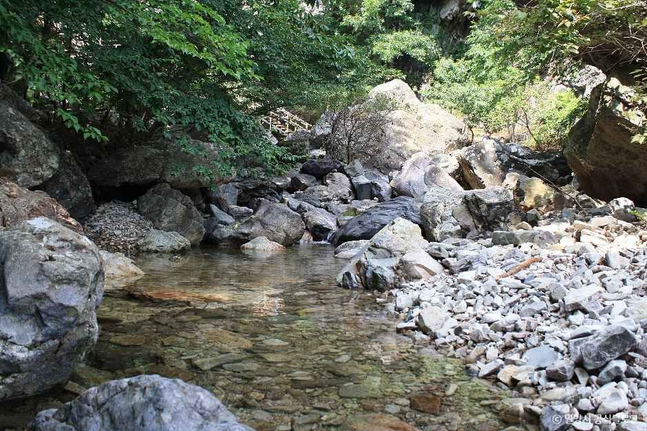구만계곡(밀양) 여행 추천 - 메고지고 구만계곡(밀양) 여행 추천 - 메고지고