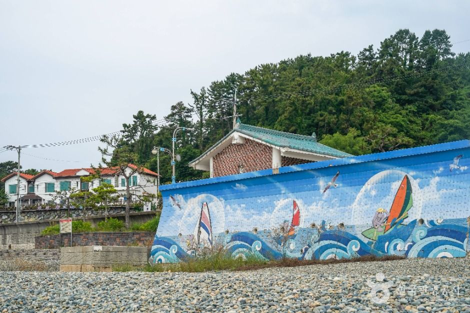 농소몽돌해변 여행 추천 - 메고지고 농소몽돌해변 여행 추천 - 메고지고