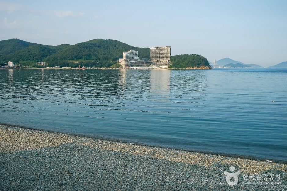 농소몽돌해변 여행 추천 - 메고지고 농소몽돌해변 여행 추천 - 메고지고