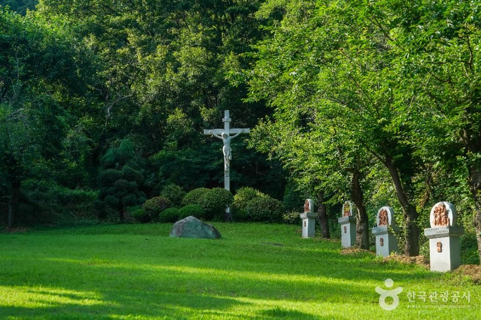 상주천주교신앙고백비 여행 추천 - 메고지고