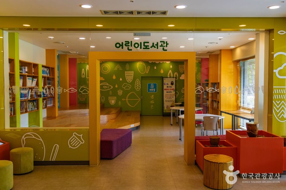 암사동 선사유적박물관 여행 추천 - 메고지고