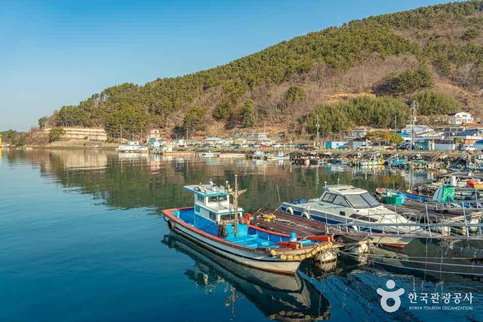거제 어구낚시마을 여행 추천 - 메고지고