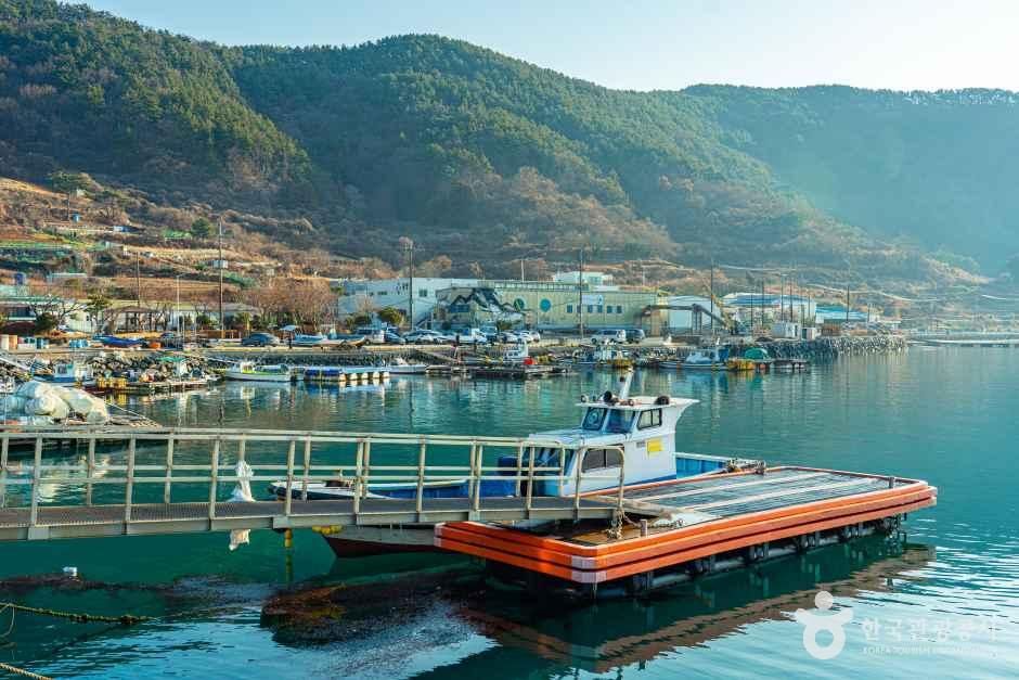 거제 어구낚시마을 여행 추천 - 메고지고