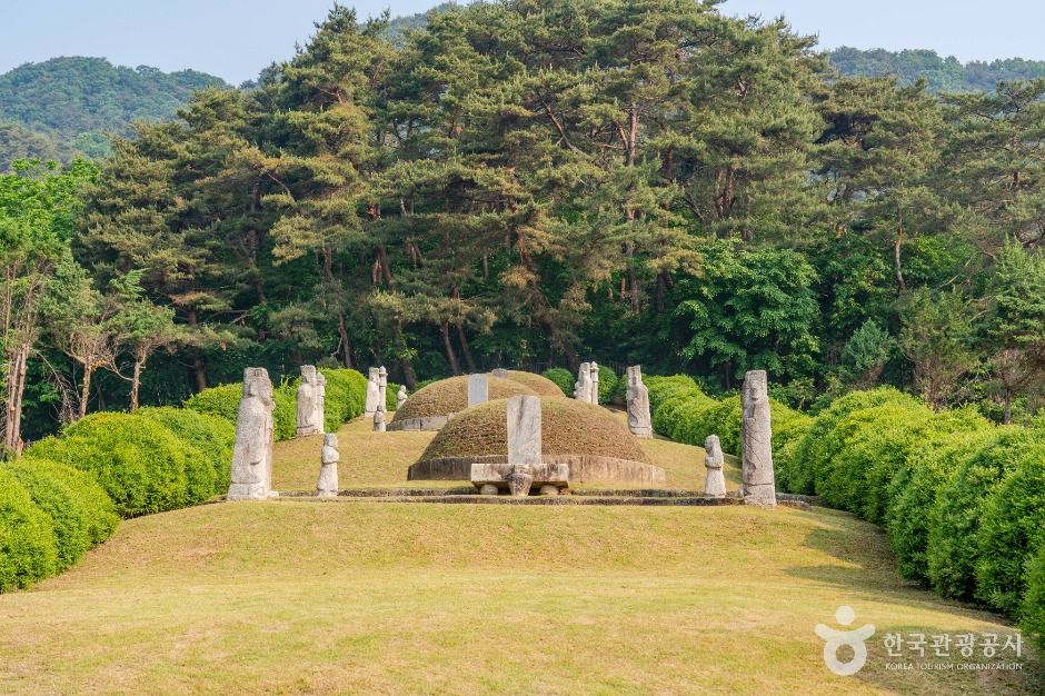 이정구선생묘 및 삼세신도비 여행 추천 - 메고지고 이정구선생묘 및 삼세신도비 여행 추천 - 메고지고