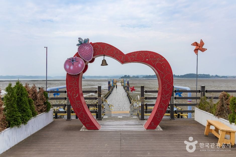 무지갯빛 해안도로 여행 추천 - 메고지고 무지갯빛 해안도로 여행 추천 - 메고지고
