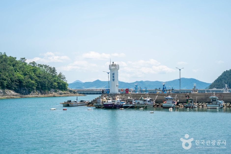 삼포항 여행 추천 - 메고지고