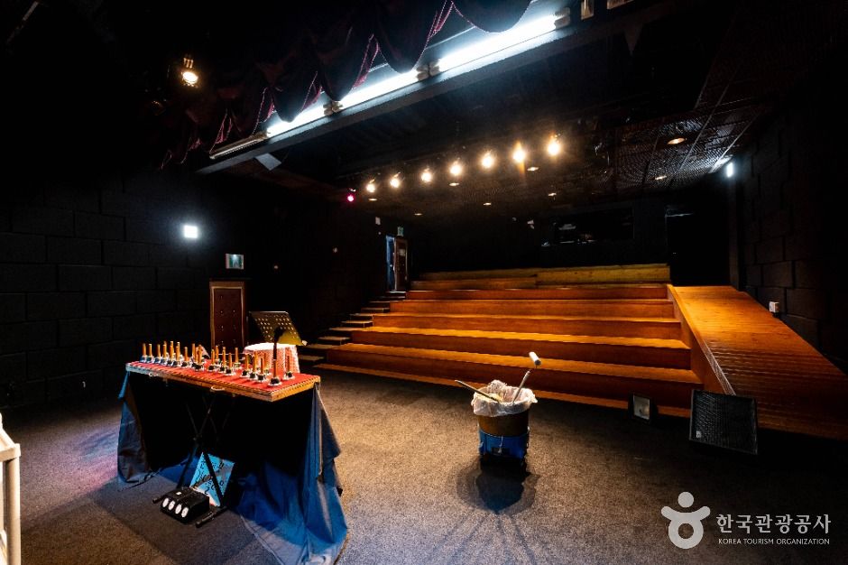 작은극장 돌체 여행 추천 - 메고지고 작은극장 돌체 여행 추천 - 메고지고