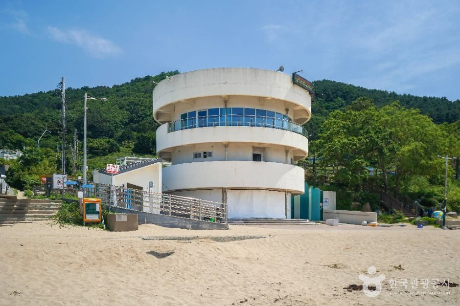 구조라해수욕장 여행 추천 - 메고지고