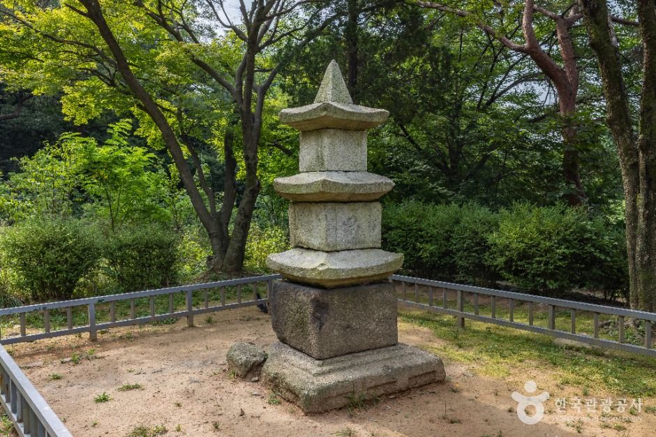 봉일사지삼층석탑 여행 추천 - 메고지고
