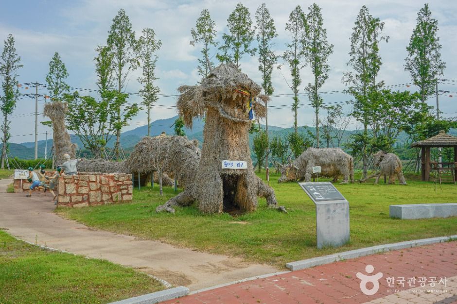 수산제역사공원 여행 추천 - 메고지고 수산제역사공원 여행 추천 - 메고지고