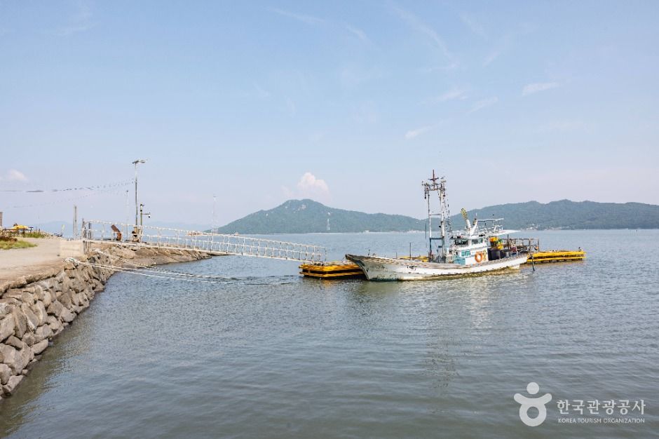 남산포 선착장 여행 추천 - 메고지고 남산포 선착장 여행 추천 - 메고지고