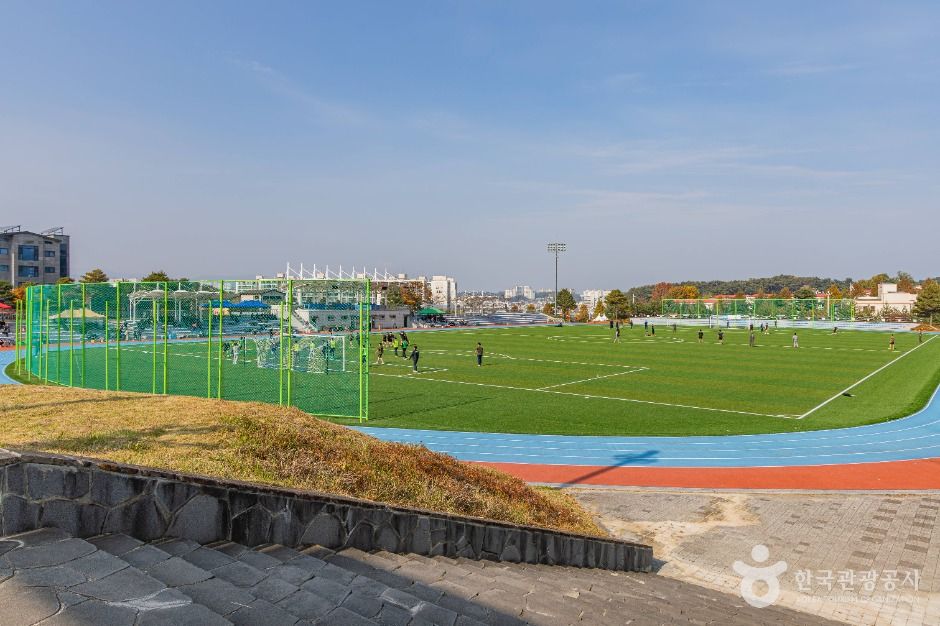 강남축구공원 여행 추천 - 메고지고 강남축구공원 여행 추천 - 메고지고