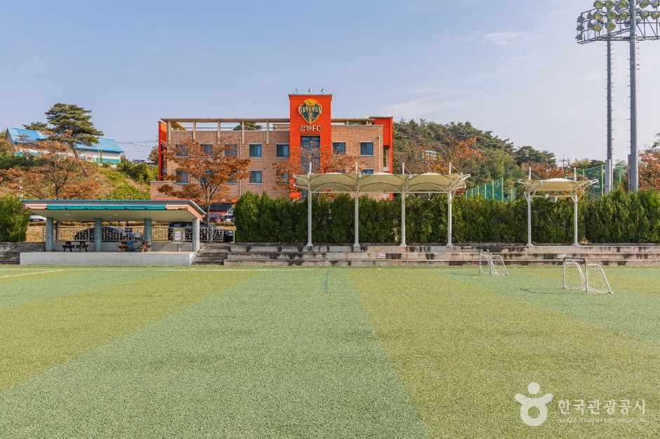 강남축구공원 여행 추천 - 메고지고 강남축구공원 여행 추천 - 메고지고