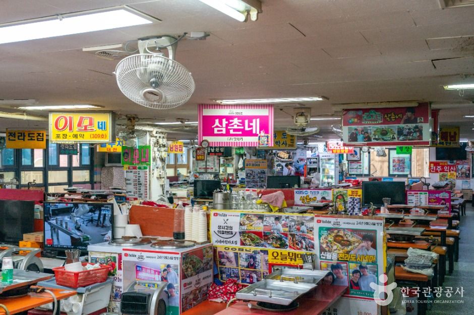 서울 신림동 민속순대타운 여행 추천 - 메고지고
