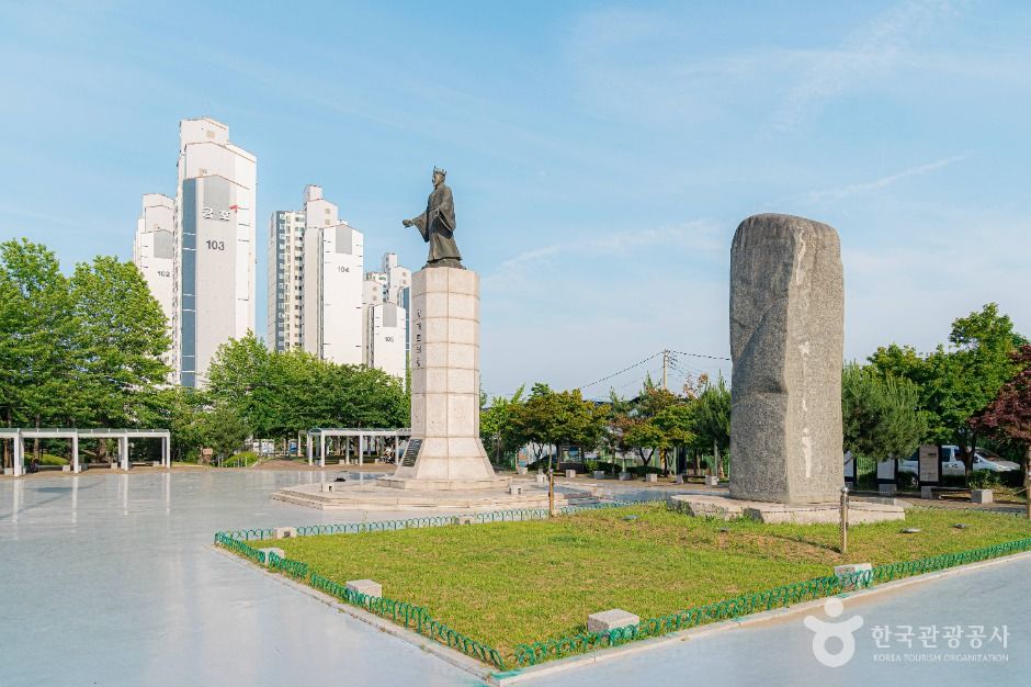 광개토태왕비&동상 여행 추천 - 메고지고