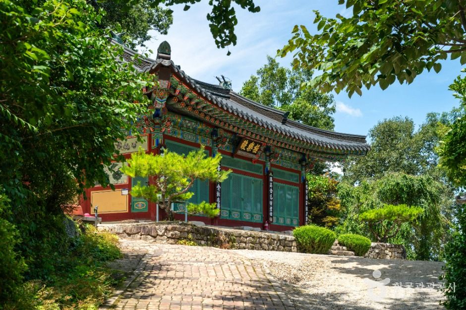 청룡사(상주) 여행 추천 - 메고지고