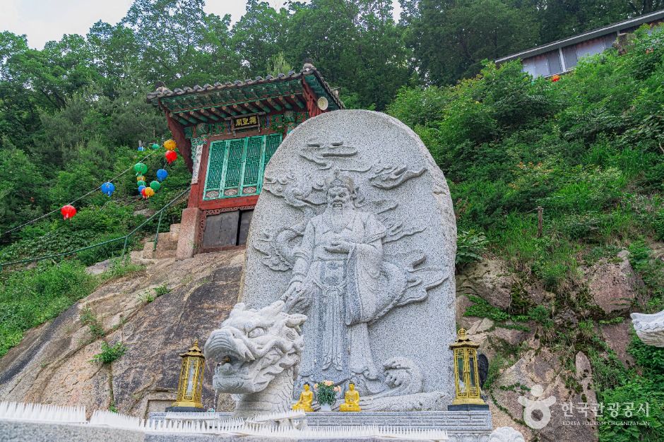 봉국사(서울) 여행 추천 - 메고지고