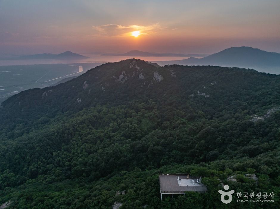 적석사 낙조대 여행 추천 - 메고지고