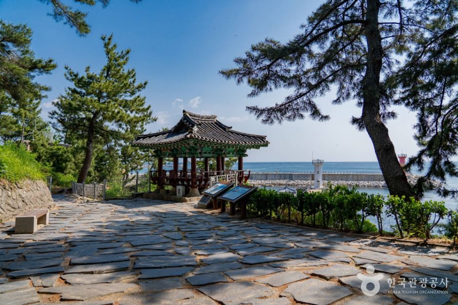 천학정 여행 추천 - 메고지고