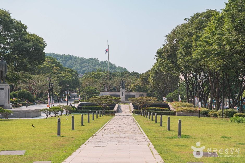 3.1독립선언기념탑 여행 추천 - 메고지고 3.1독립선언기념탑 여행 추천 - 메고지고