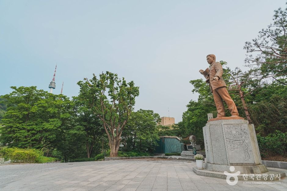 안중근의사 동상 여행 추천 - 메고지고 안중근의사 동상 여행 추천 - 메고지고