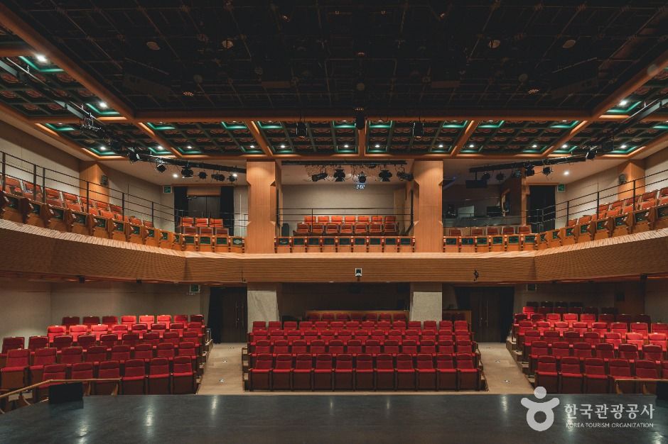 한국문화의집 여행 추천 - 메고지고 한국문화의집 여행 추천 - 메고지고