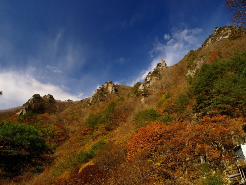 삼봉산 여행 추천 - 메고지고