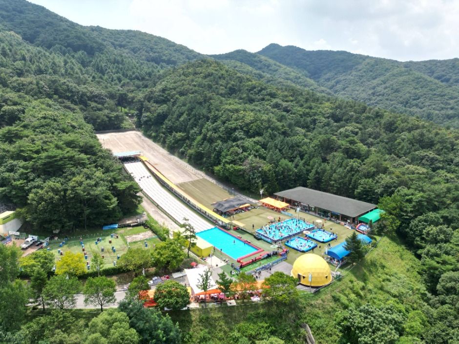 용인시청소년수련원 사계절썰매장 여행 추천 - 메고지고 용인시청소년수련원 사계절썰매장 여행 추천 - 메고지고