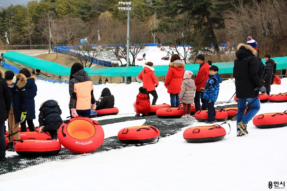 용인시청소년수련원 사계절썰매장 여행 추천 - 메고지고 용인시청소년수련원 사계절썰매장 여행 추천 - 메고지고