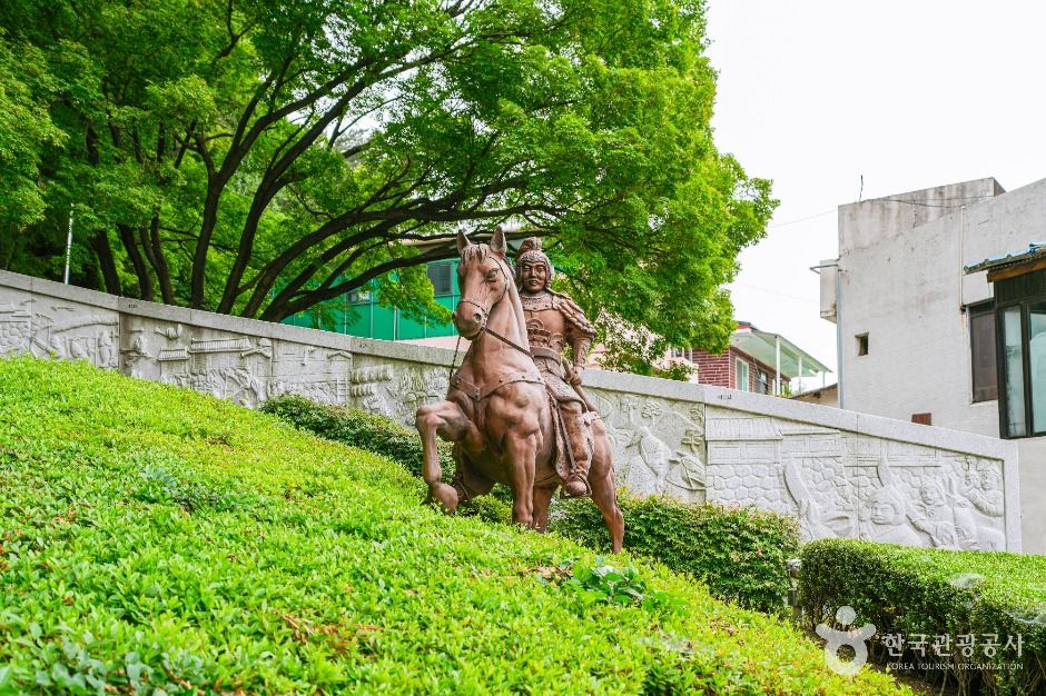 학성공원 여행 추천 - 메고지고 학성공원 여행 추천 - 메고지고