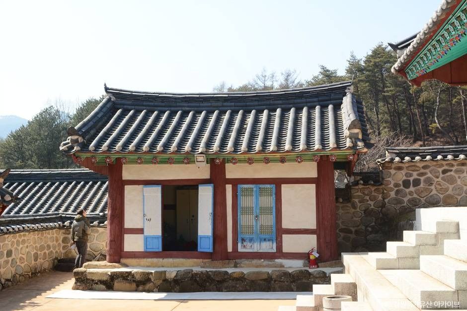 평창향교 여행 추천 - 메고지고