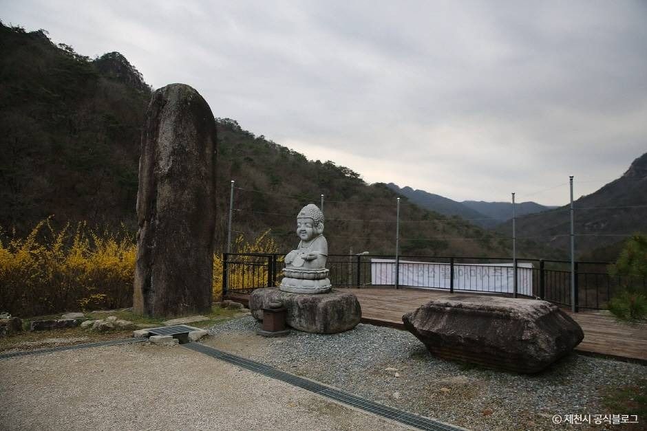 덕주사(제천) 여행 추천 - 메고지고 덕주사(제천) 여행 추천 - 메고지고