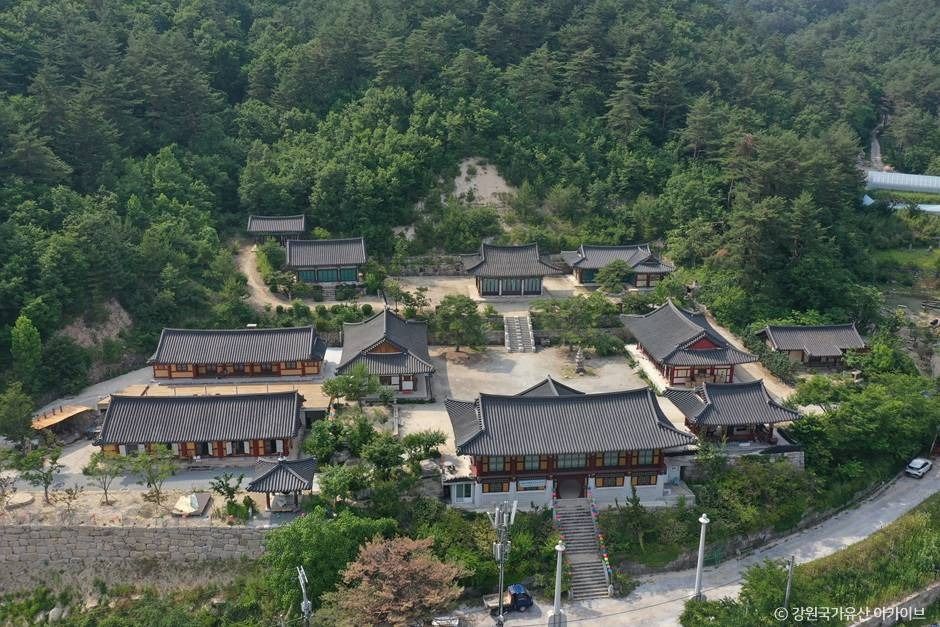 용연사(강릉) 여행 추천 - 메고지고 용연사(강릉) 여행 추천 - 메고지고