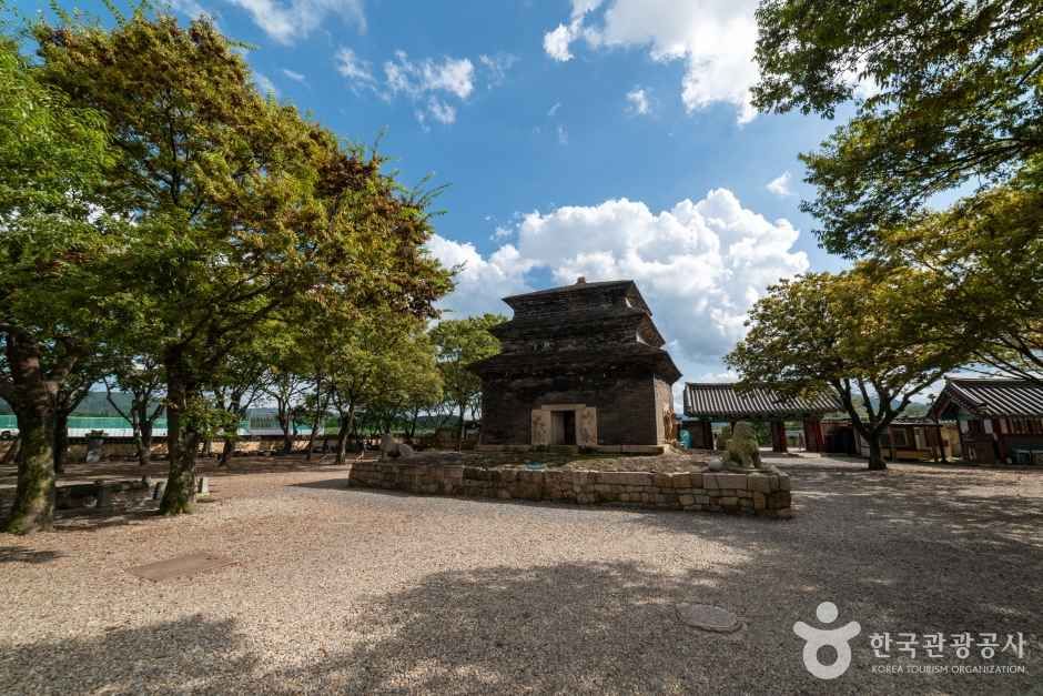 분황사 여행 추천 - 메고지고 분황사 여행 추천 - 메고지고
