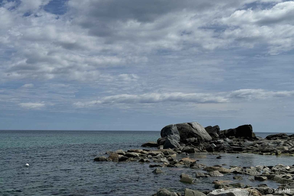 사천진해변(사천뒷불해수욕장) 여행 추천 - 메고지고