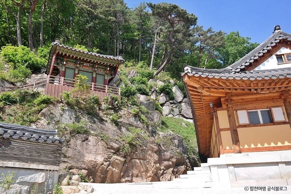 백련암(합천) 여행 추천 - 메고지고 백련암(합천) 여행 추천 - 메고지고