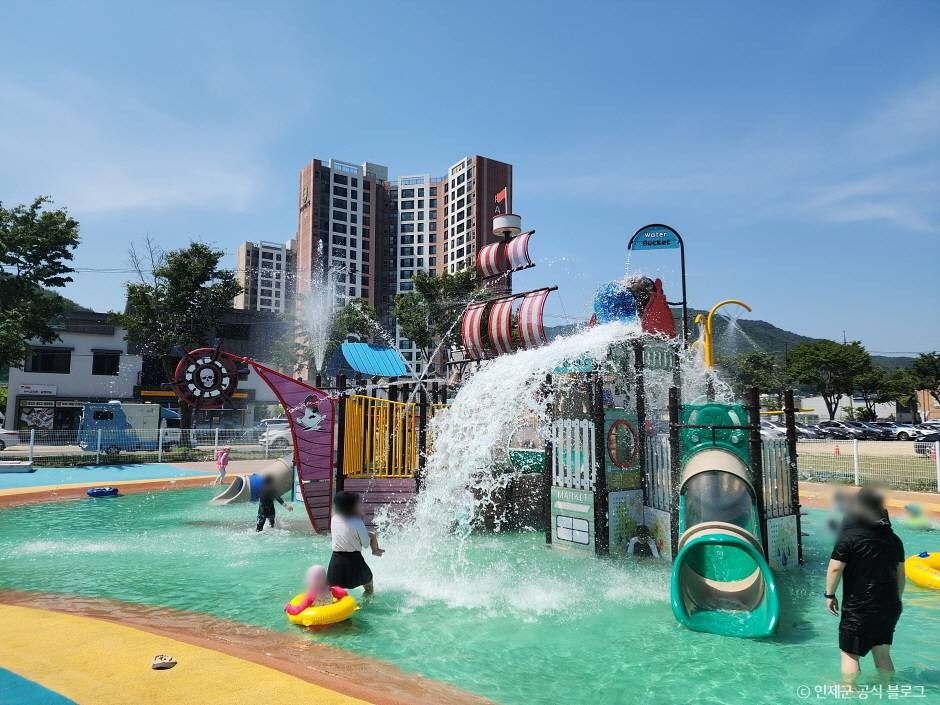 인제나르샤파크 여행 추천 - 메고지고