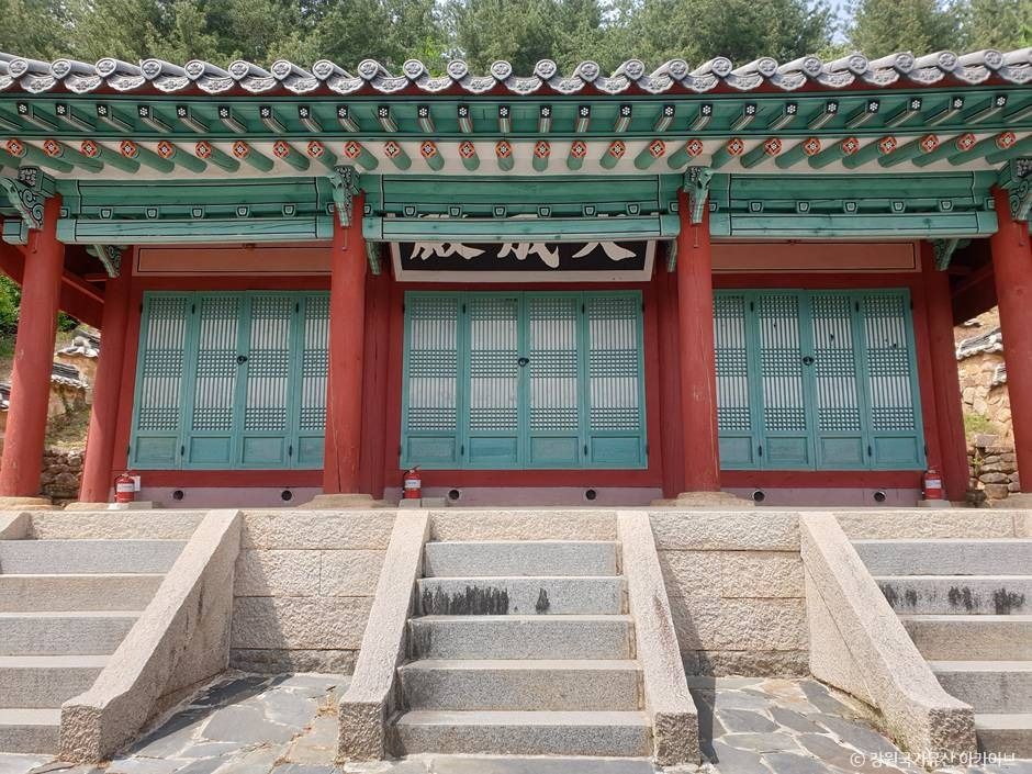 화천향교 여행 추천 - 메고지고