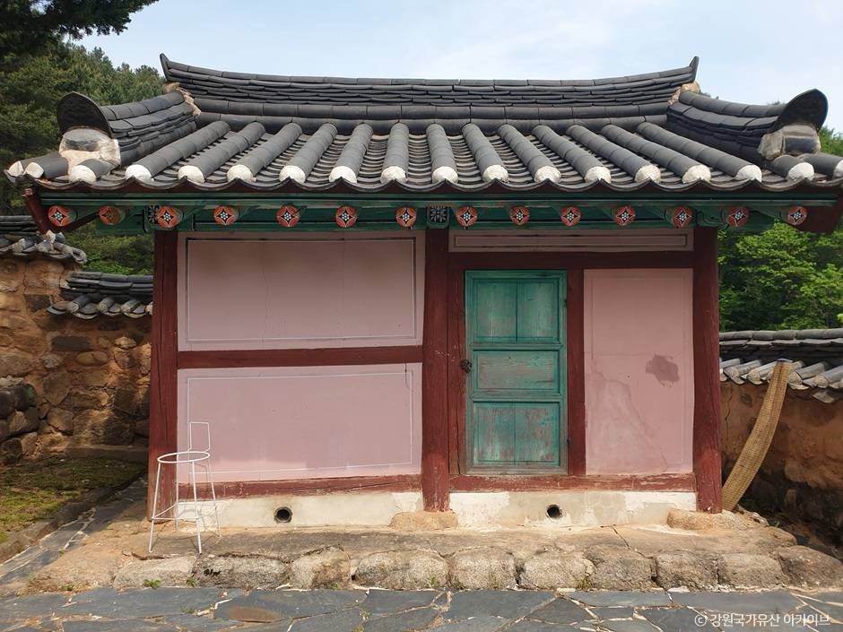 화천향교 여행 추천 - 메고지고