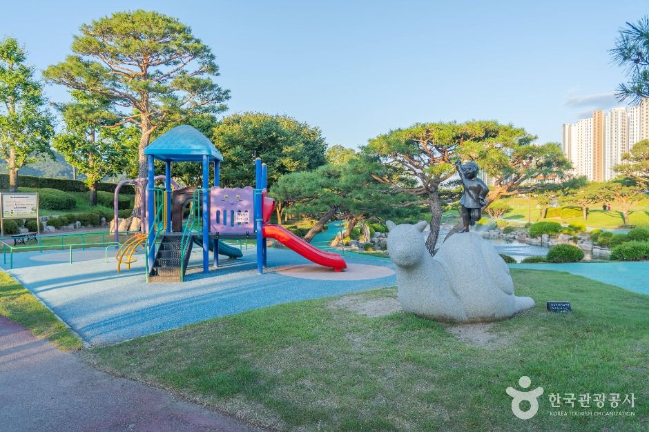 강변공원 여행 추천 - 메고지고